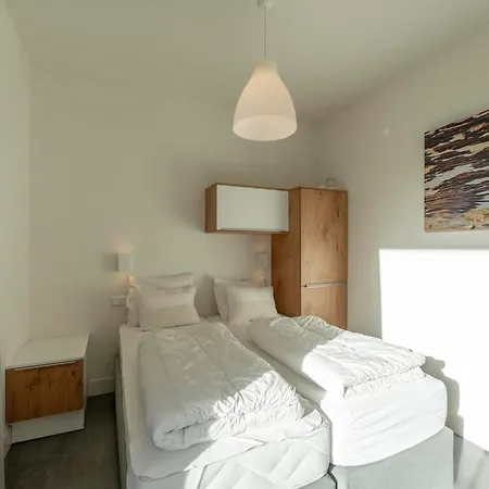 In Schoorl Near Schoorlse Duinen Lägenhet